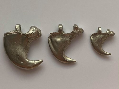 Exotische Säuger kaufen und verkaufen Foto: CLAW PENDANT FOR SALE !-Lion 50€ -Tiger Exotische Säuger kaufen und verkaufen Foto: CLAW PENDANT FOR SALE !-Lion 50€ -Tiger