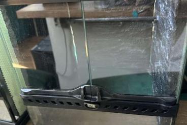 Enclosures kaufen und verkaufen Photo: Exo Terra Terrarien 30x30x30 Enclosures kaufen und verkaufen Photo: Exo Terra Terrarien 30x30x30
